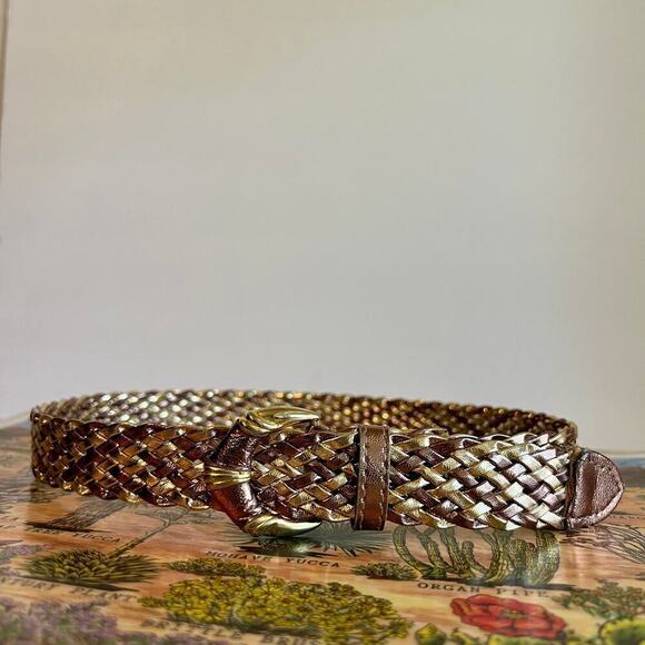 Vintage 80s Metallic Gold Woven Leather Hook Buckle Belt - Small - Picture 1 of 10